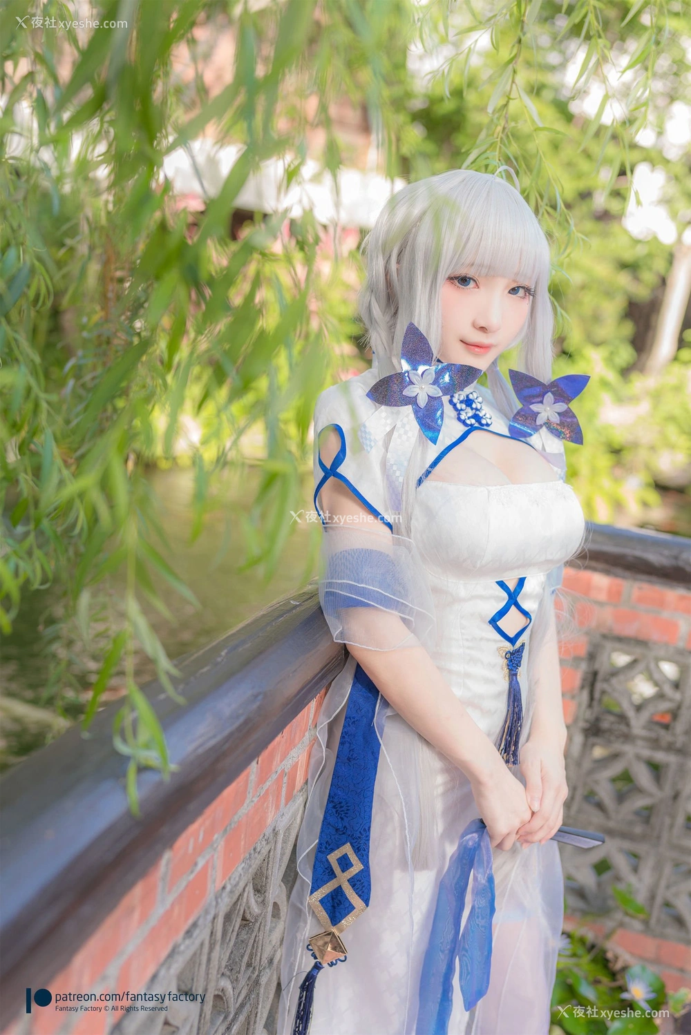 1P - 小丁Ding《HMS Illustrious Aircraft Carrier cheongsam》