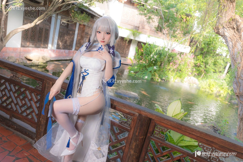1P - 小丁Ding《HMS Illustrious Aircraft Carrier cheongsam》