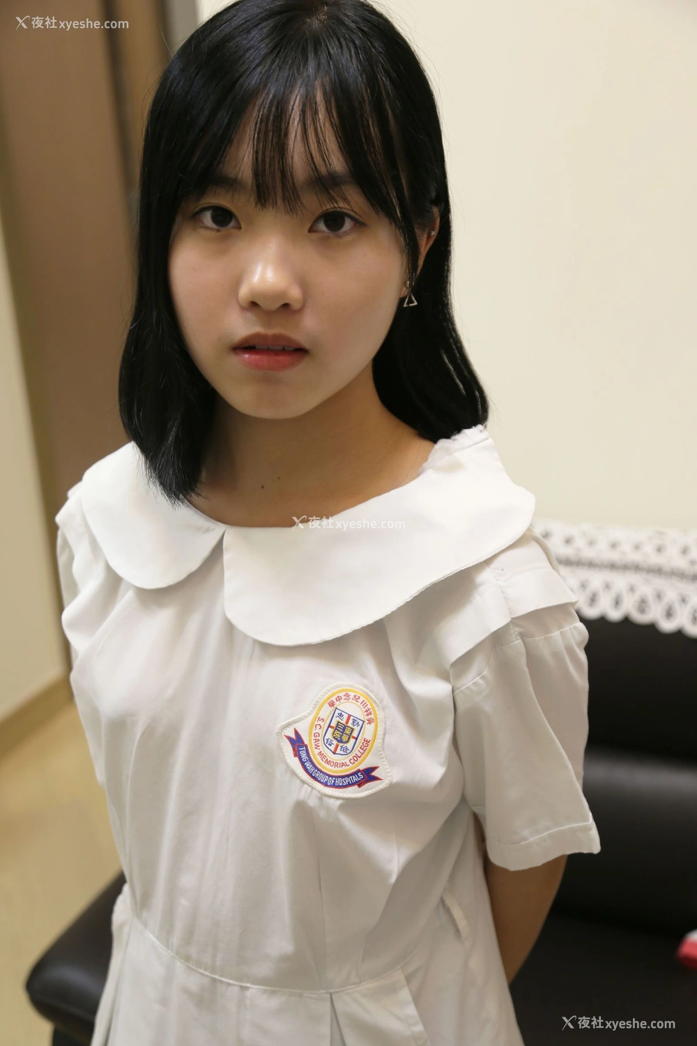 1P - 不知名清纯艺校学生模特宾馆大尺度人体私拍套图