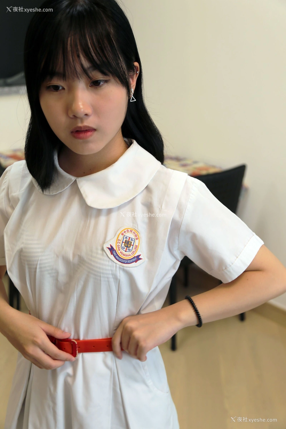 1P - 不知名清纯艺校学生模特宾馆大尺度人体私拍套图