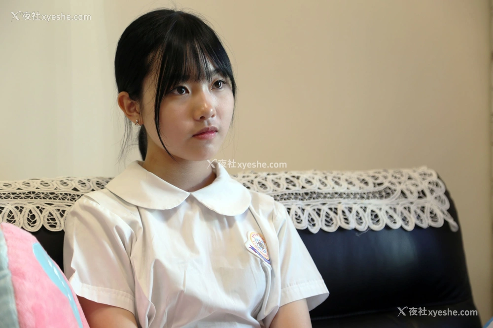 1P - 香港学妹大尺度人体私拍套图