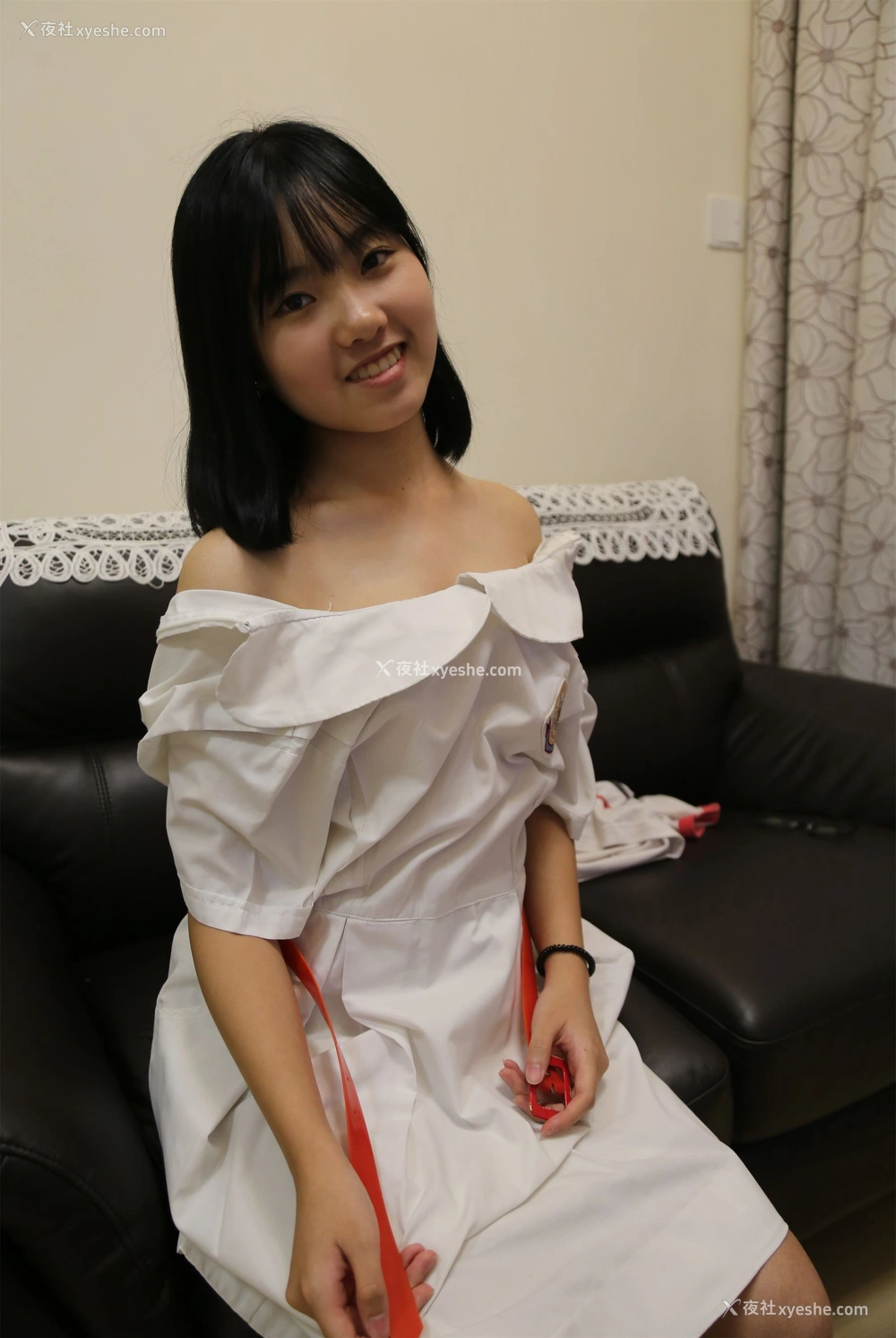 1P - 香港学妹大尺度人体私拍套图
