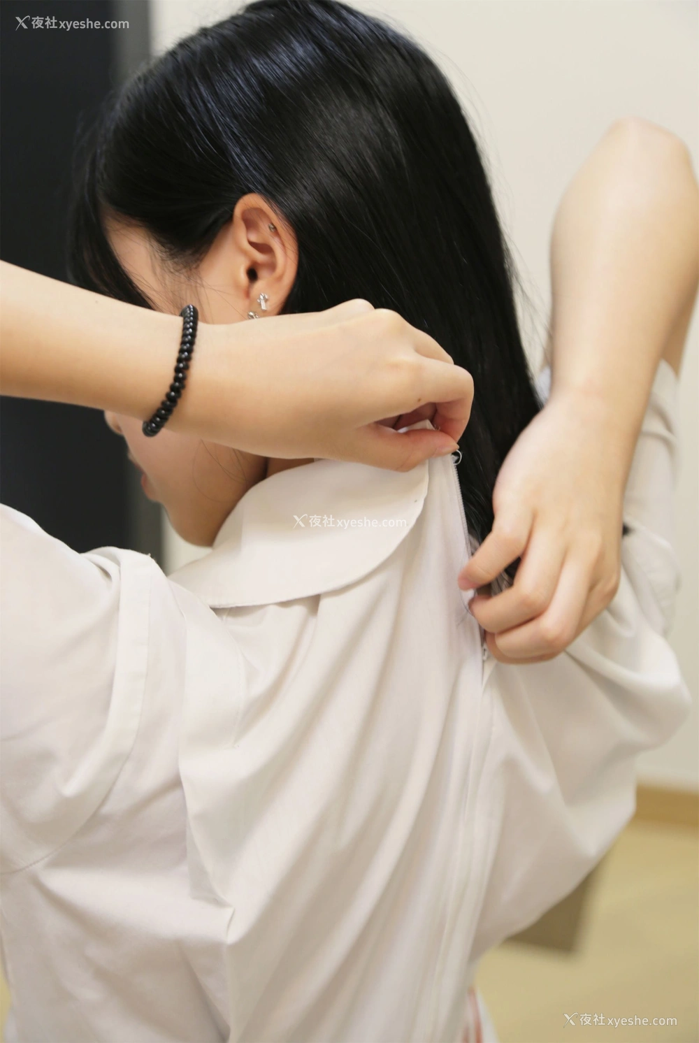 1P - 香港学妹大尺度人体私拍套图