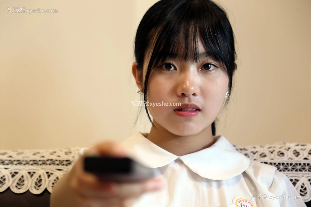 1P - 香港学妹大尺度人体私拍套图