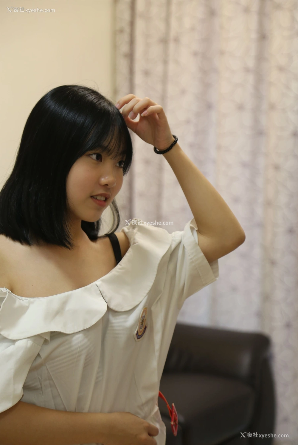 1P - 香港学妹大尺度人体私拍套图