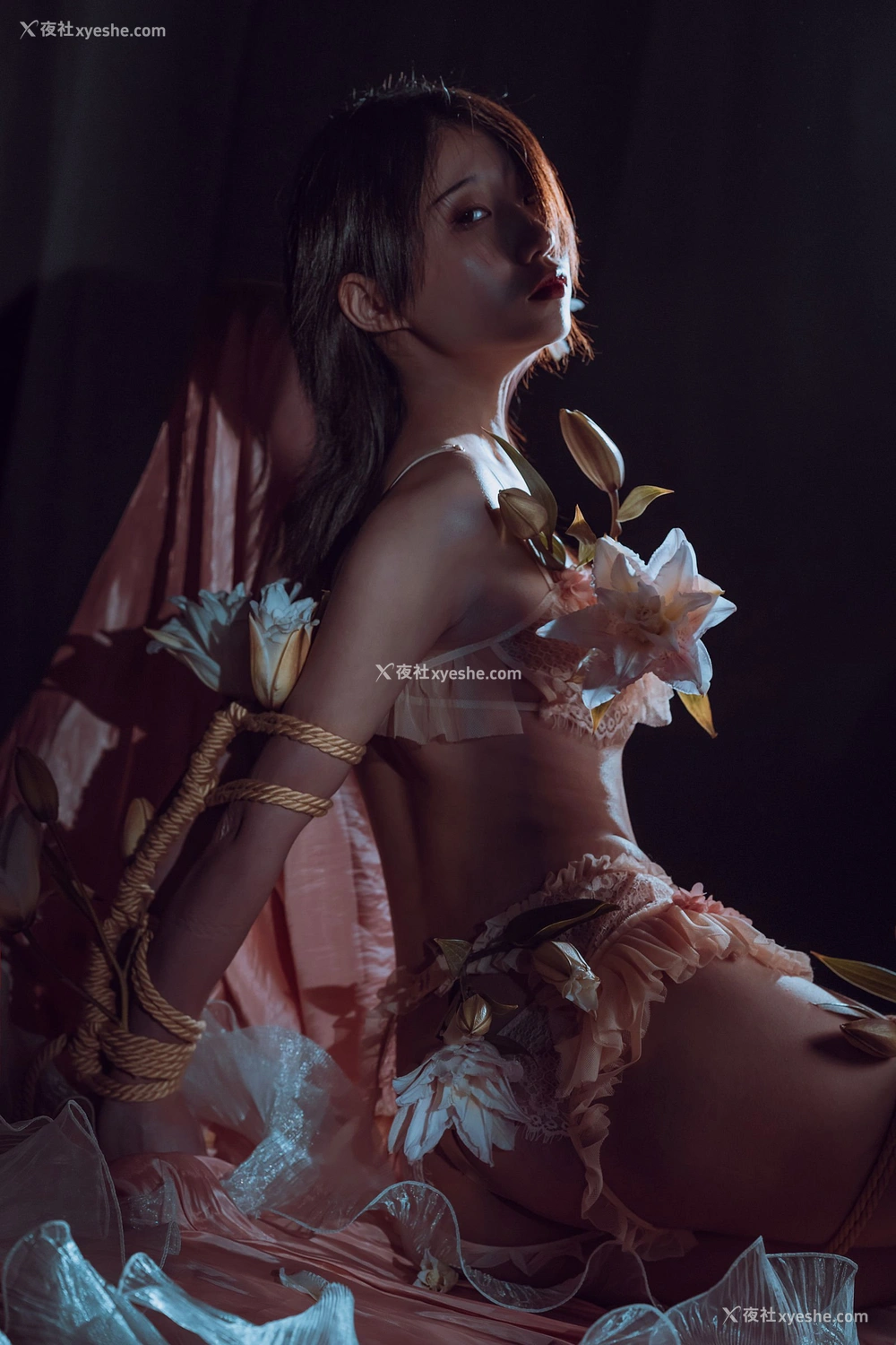 1P - 奶桃《花与绳》