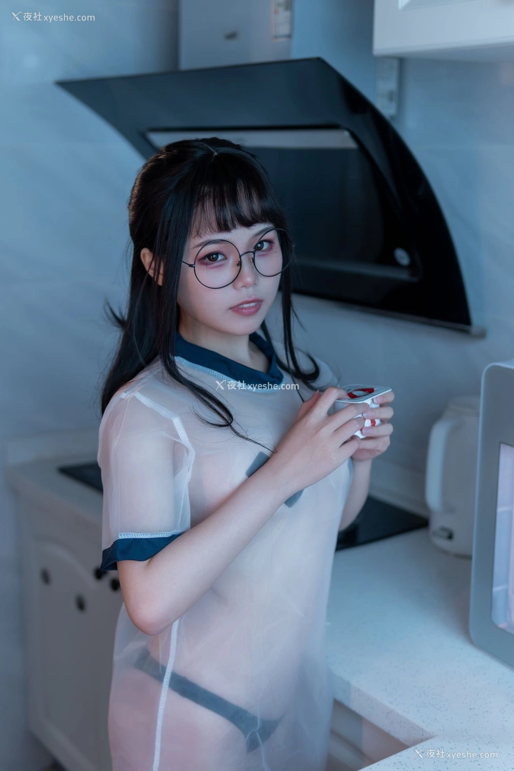 1P - 七月喵子《酸奶眼镜娘》
