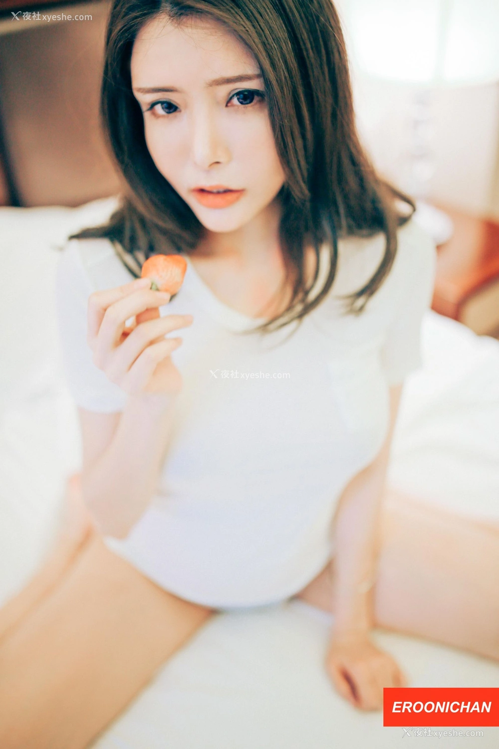 1P - EROONICHAN 夏小秋秋秋 CUTE写真集