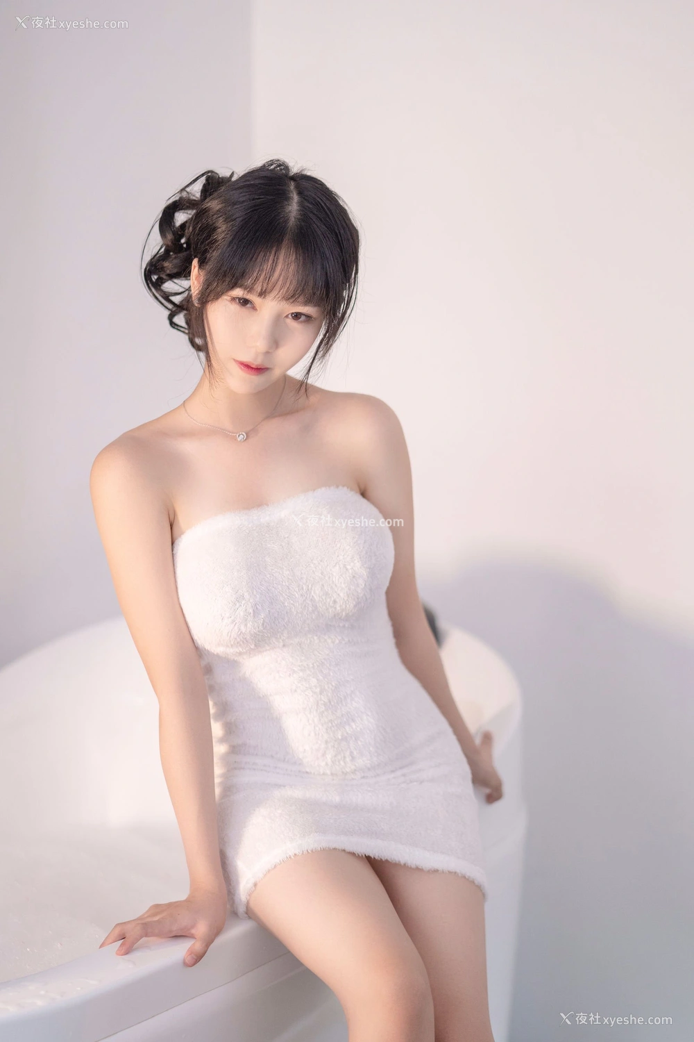 1P - 抖娘·利世《浴缸》