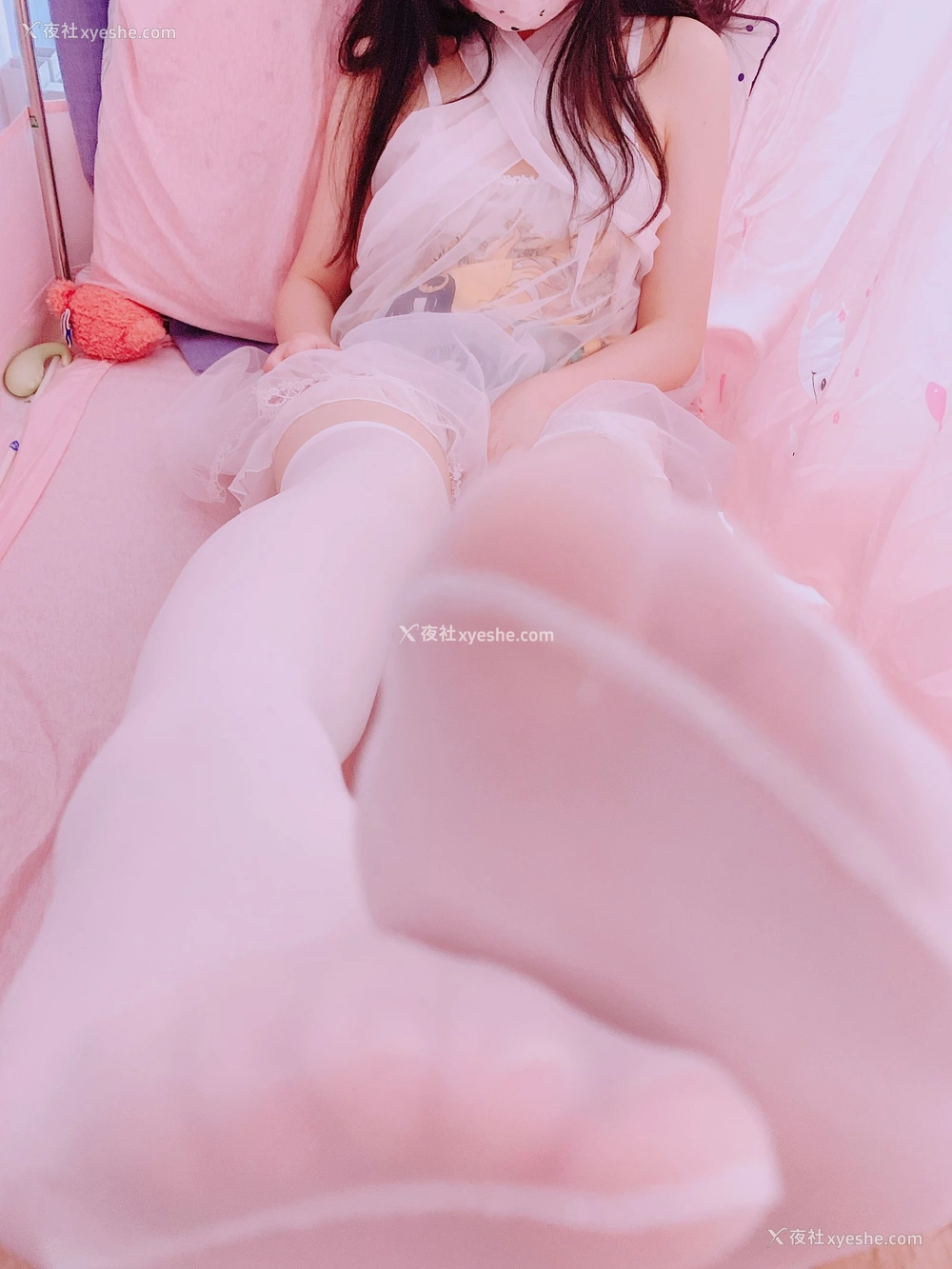 1P - 杪夏《白丝情趣跳蛋》