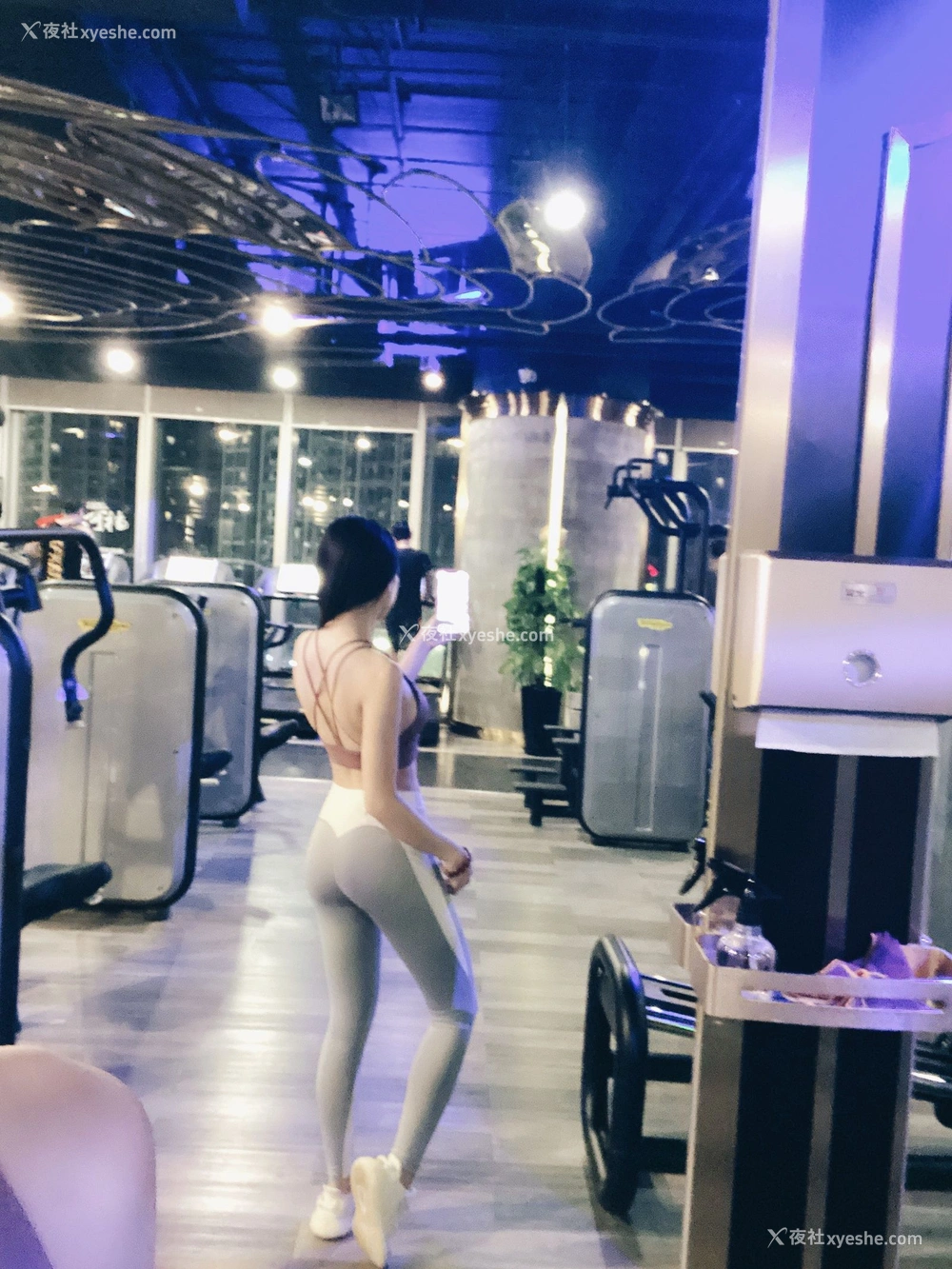 1P - 【网络收集】芝芝Booty福利图集