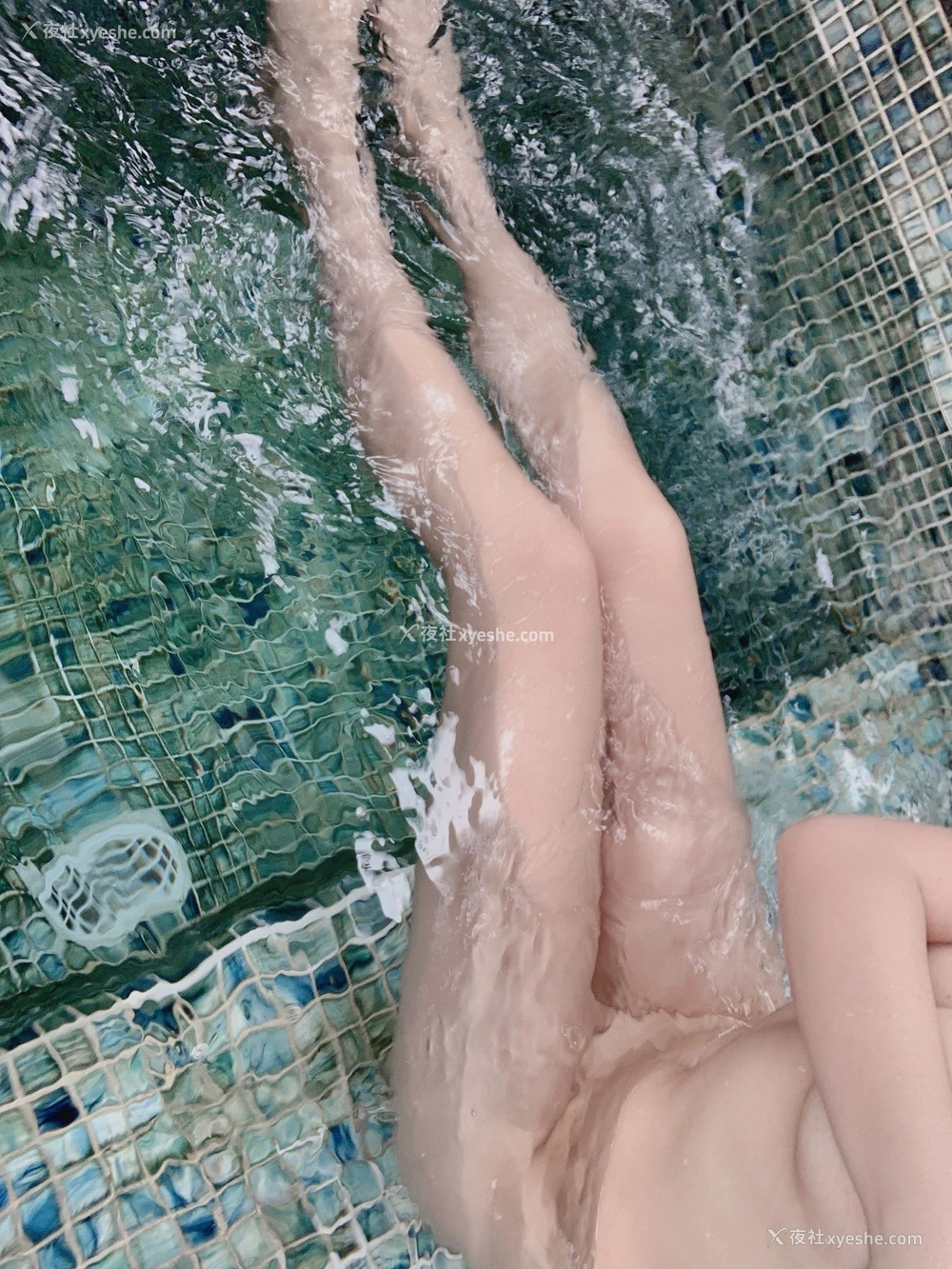 1P - 【网络收集】芝芝Booty福利图集