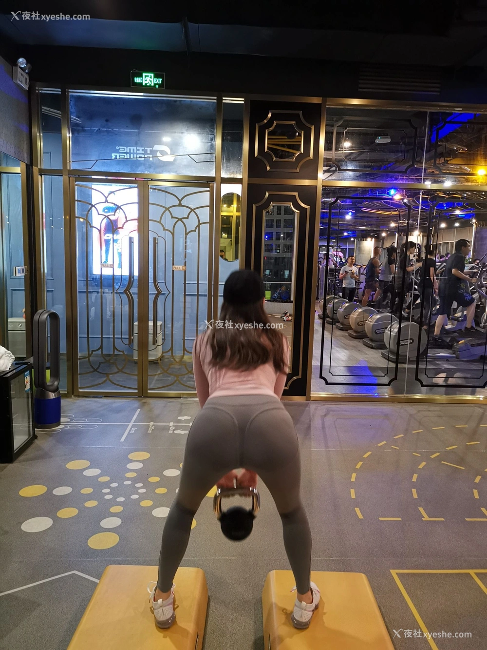 1P - 【网络收集】芝芝Booty福利图集