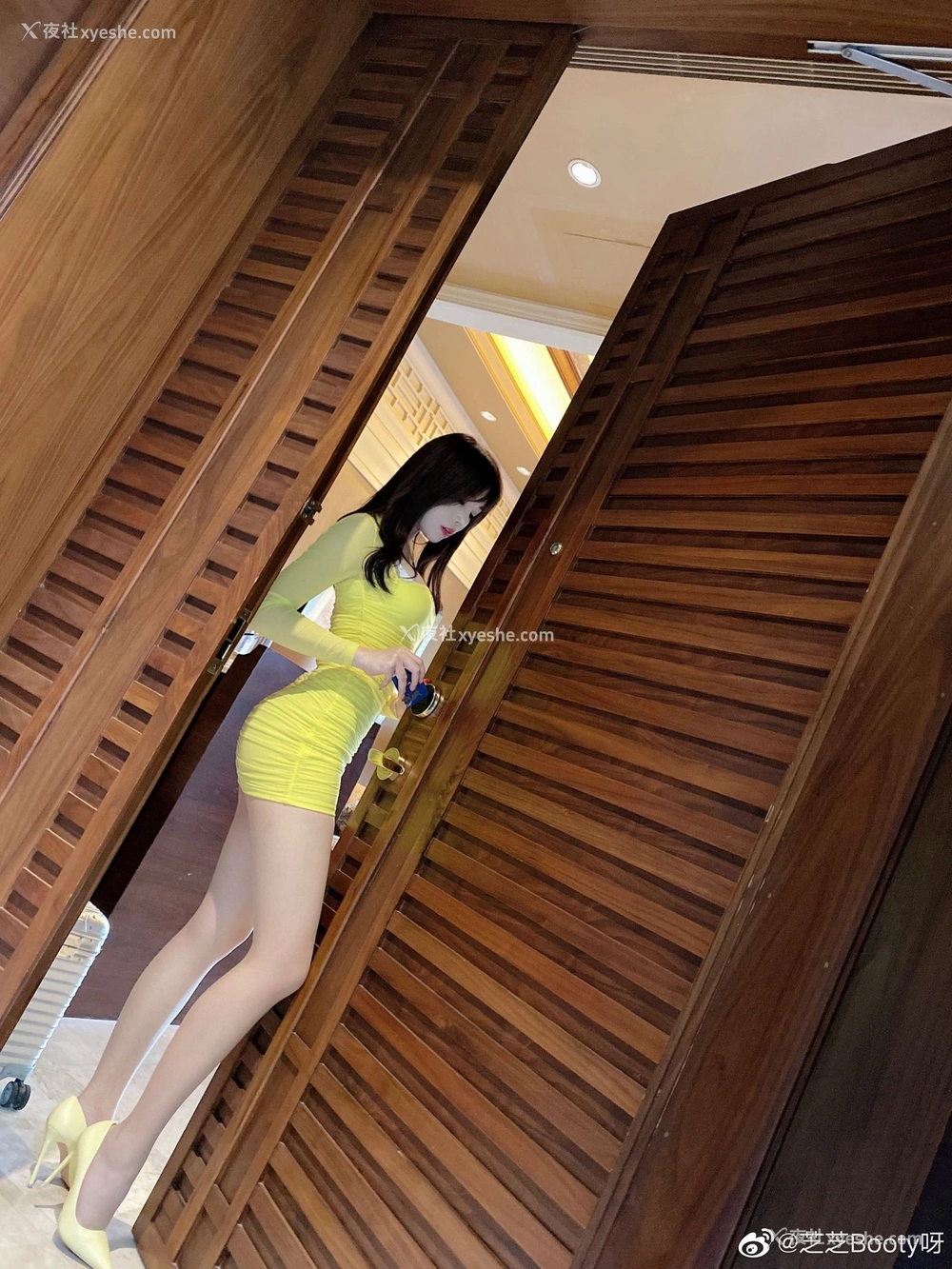 1P - 【网络收集】芝芝Booty福利图集