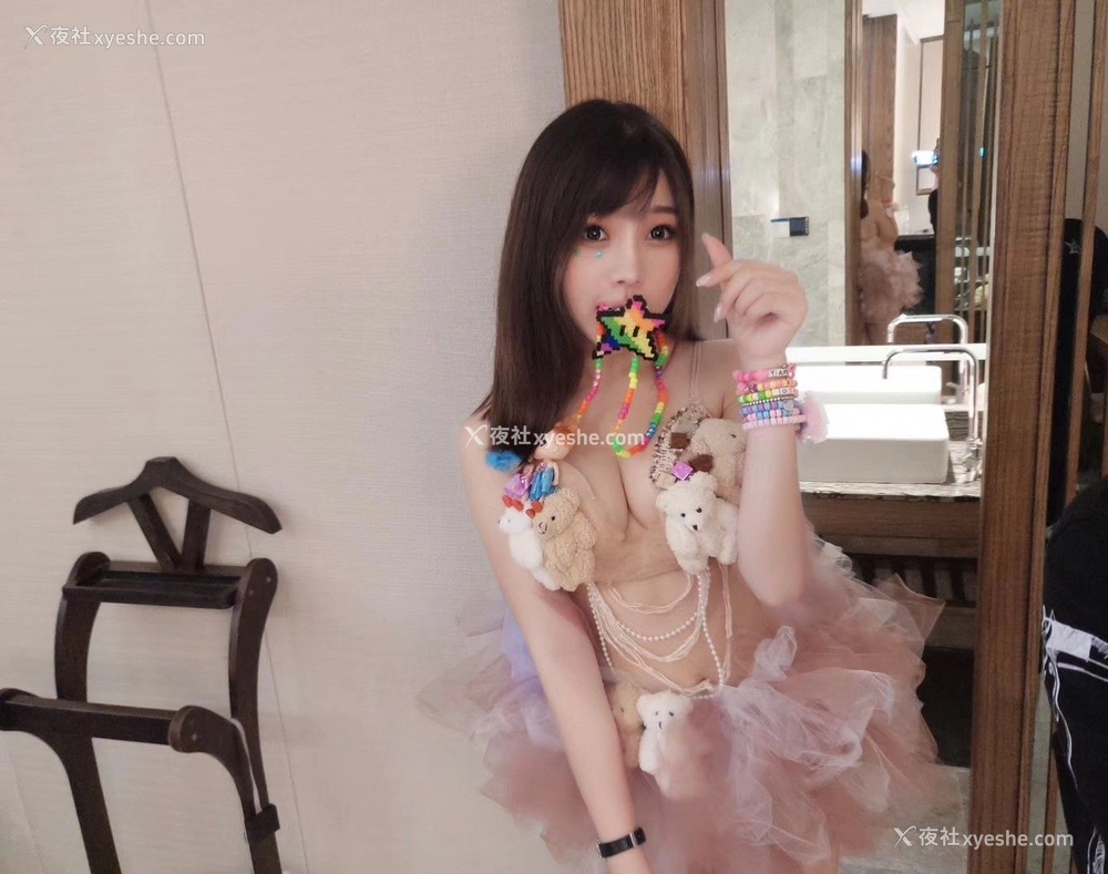 1P - 【网络收集】芝芝Booty福利图集