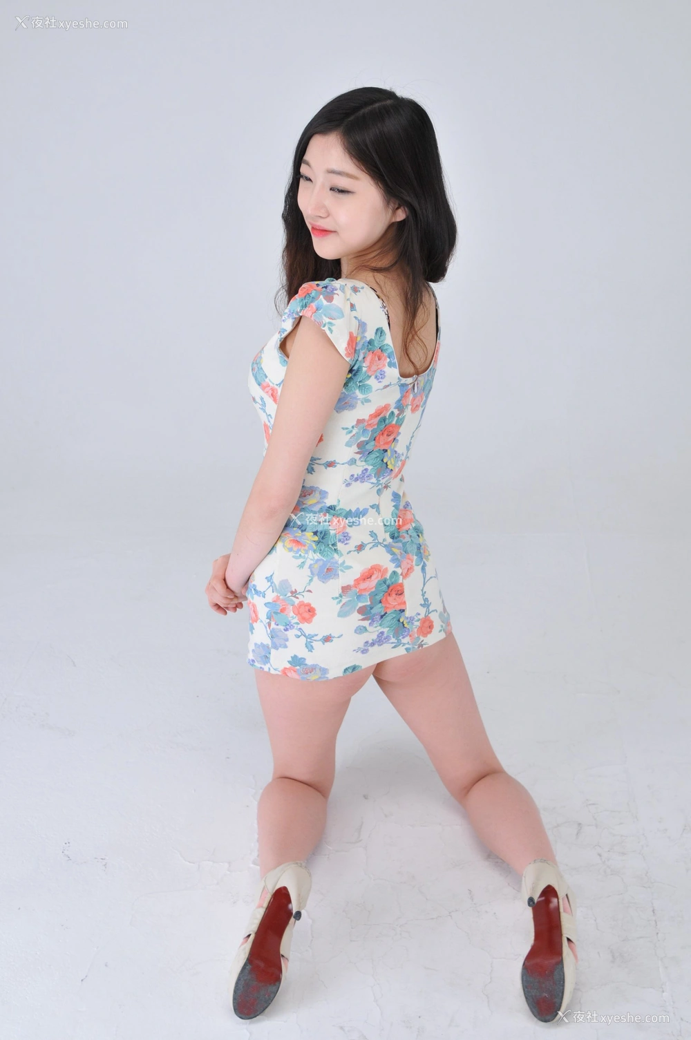 1P - 韩国模特大尺度私拍 第44期 VIP福利帖