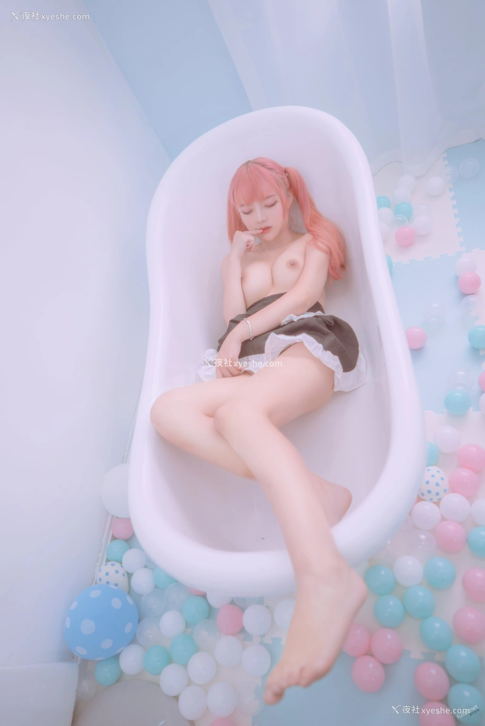 1P - 一只云烧《绯红女仆》