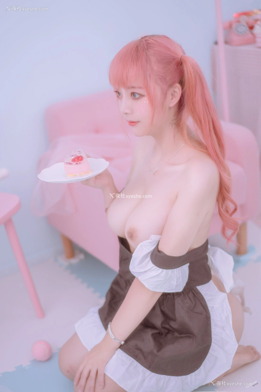 1P - 一只云烧《绯红女仆》
