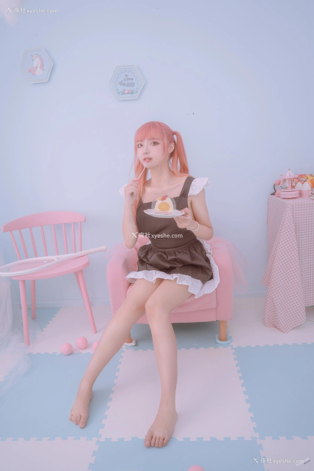 1P - 一只云烧《绯红女仆》