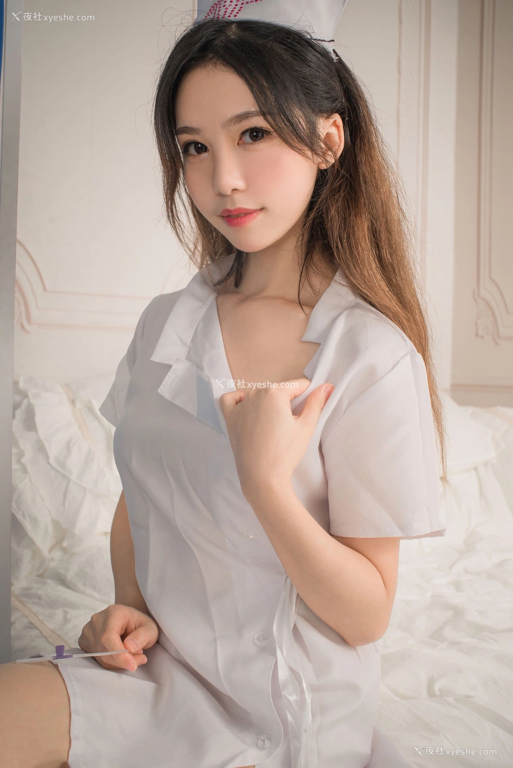 1P - 抖娘·利世《俏皮小护士》