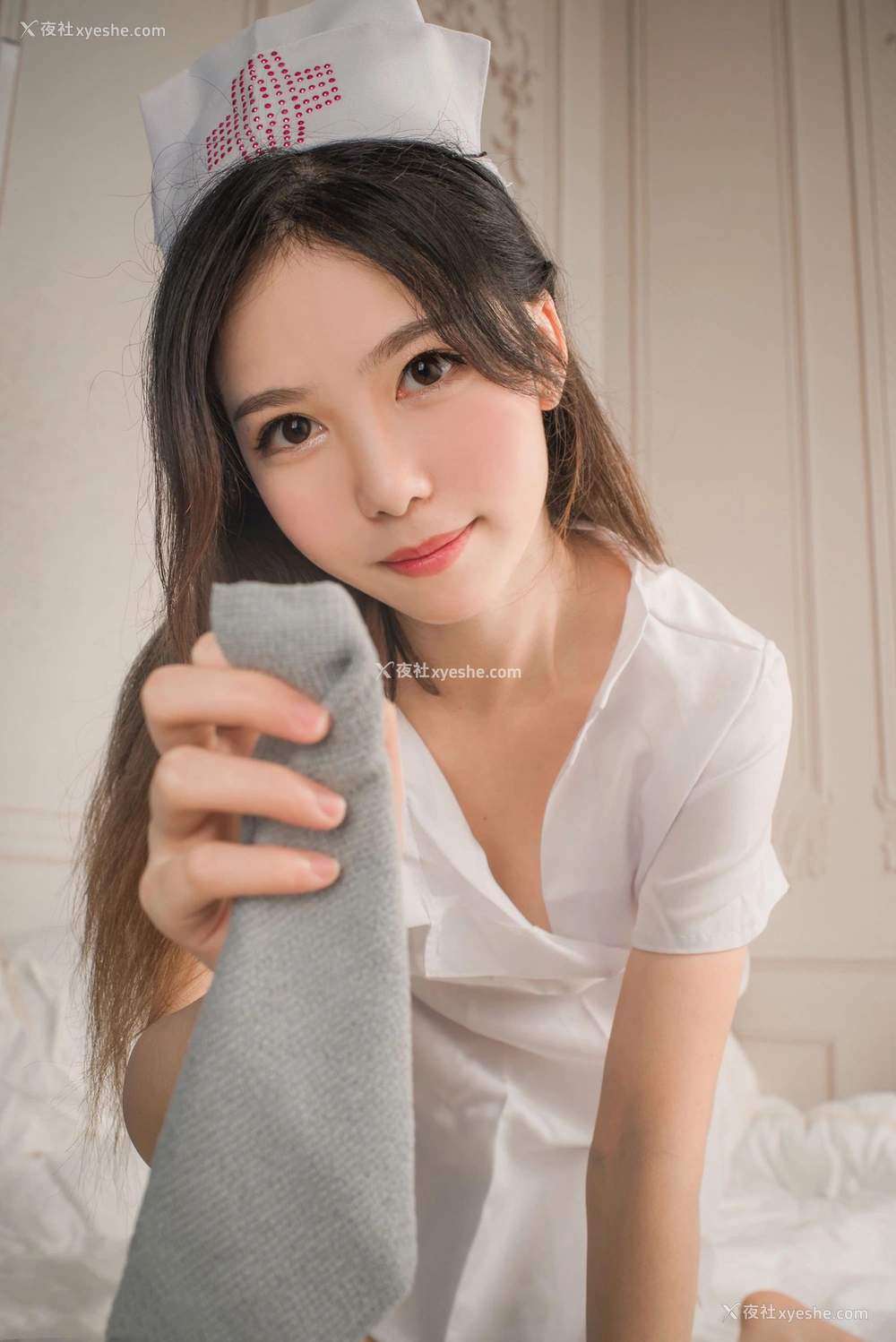 1P - 抖娘·利世《俏皮小护士》
