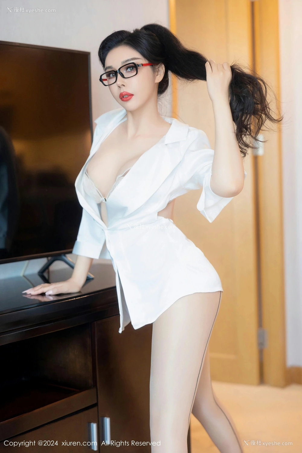 1P - [XiuRen秀人网] No.8469 田冰冰