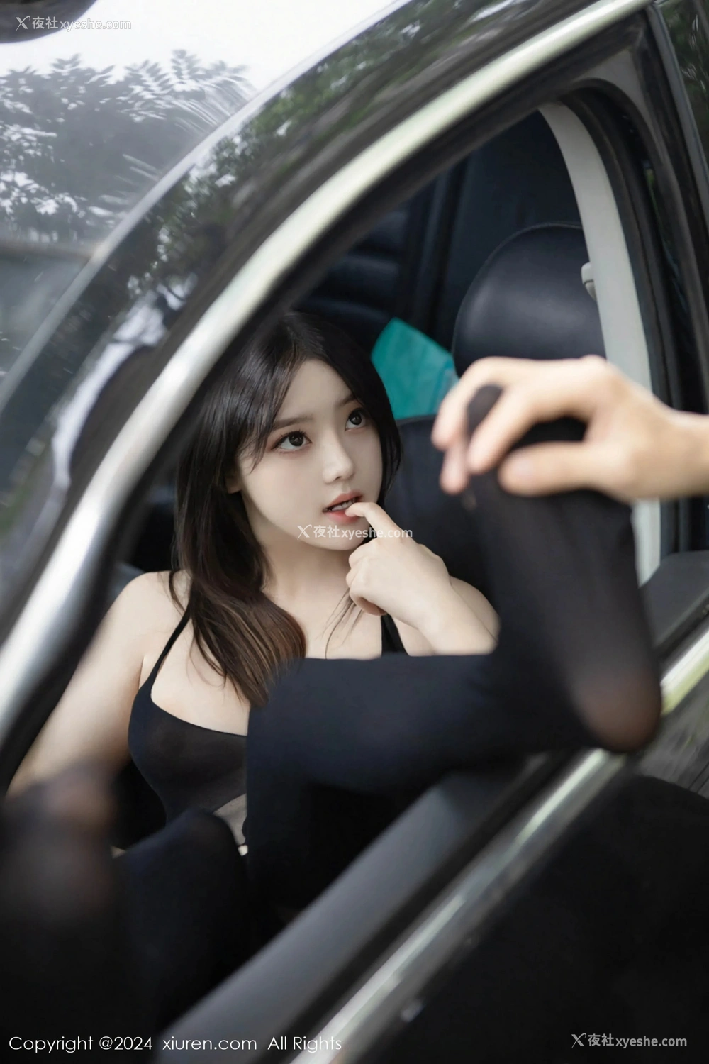 1P - [XiuRen秀人网] No.8708 豆瓣酱
