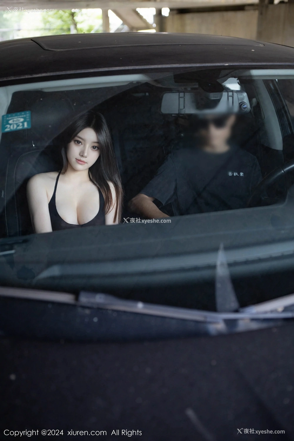 1P - [XiuRen秀人网] No.8708 豆瓣酱