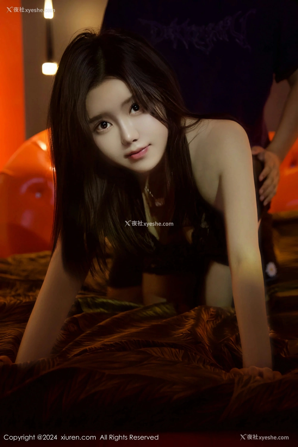 1P - [XiuRen秀人网] No.8956 小薯条nienie