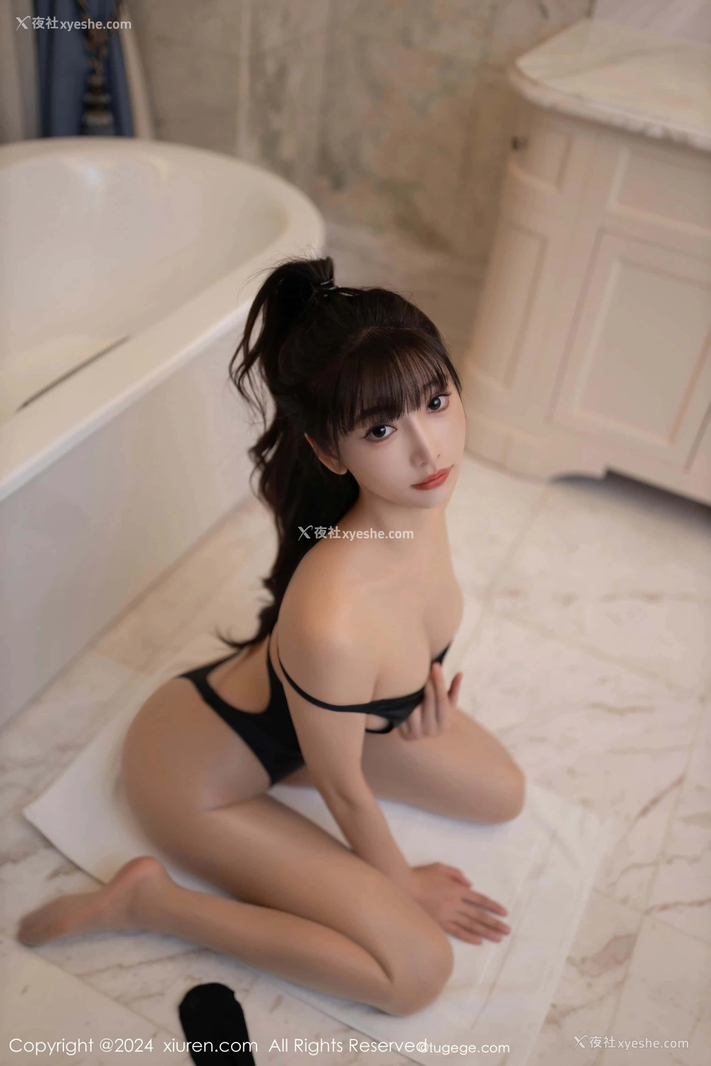 1P - [XiuRen秀人网] No.9305 陆萱萱