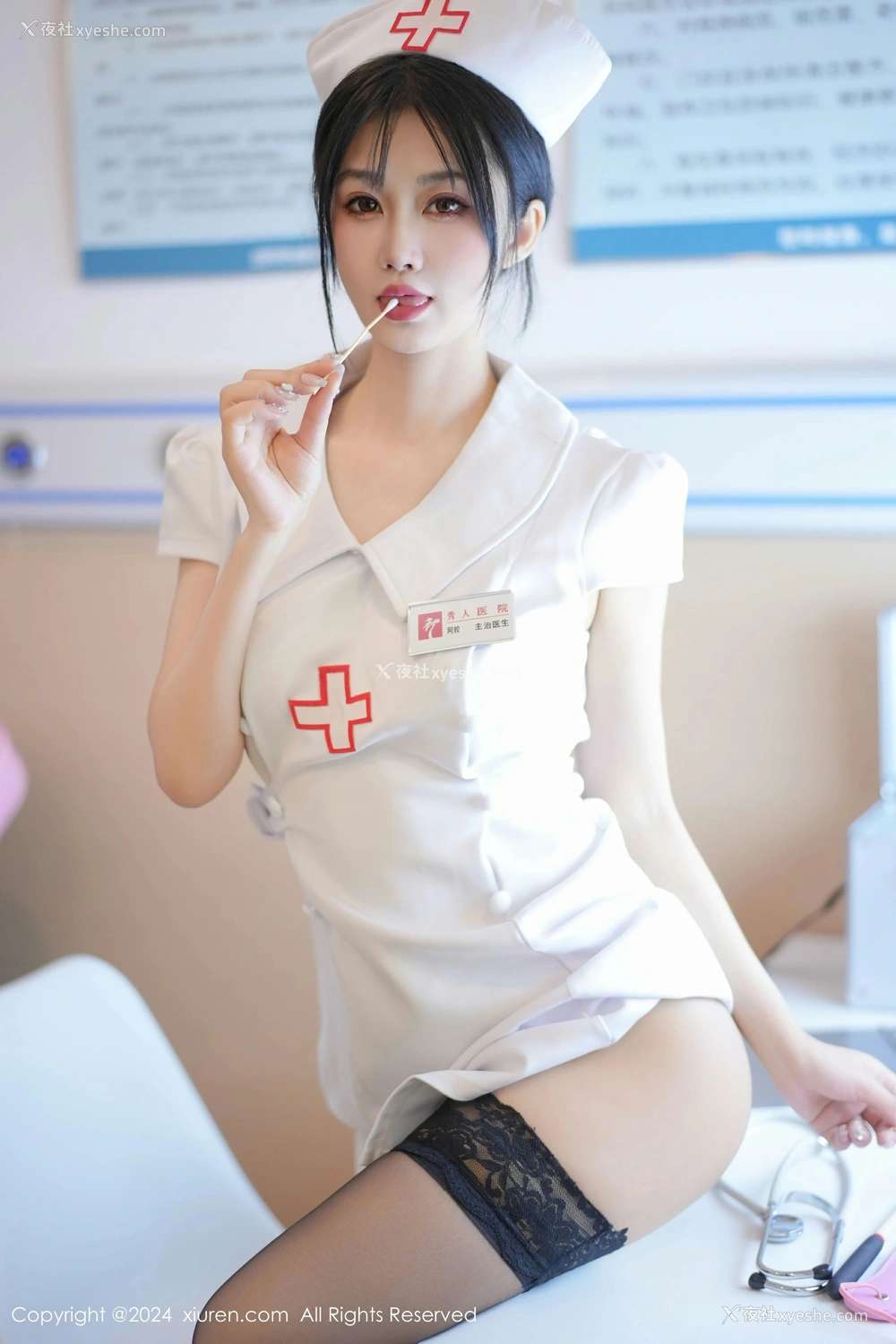1P - [XiuRen秀人网] No.8512 laura阿姣