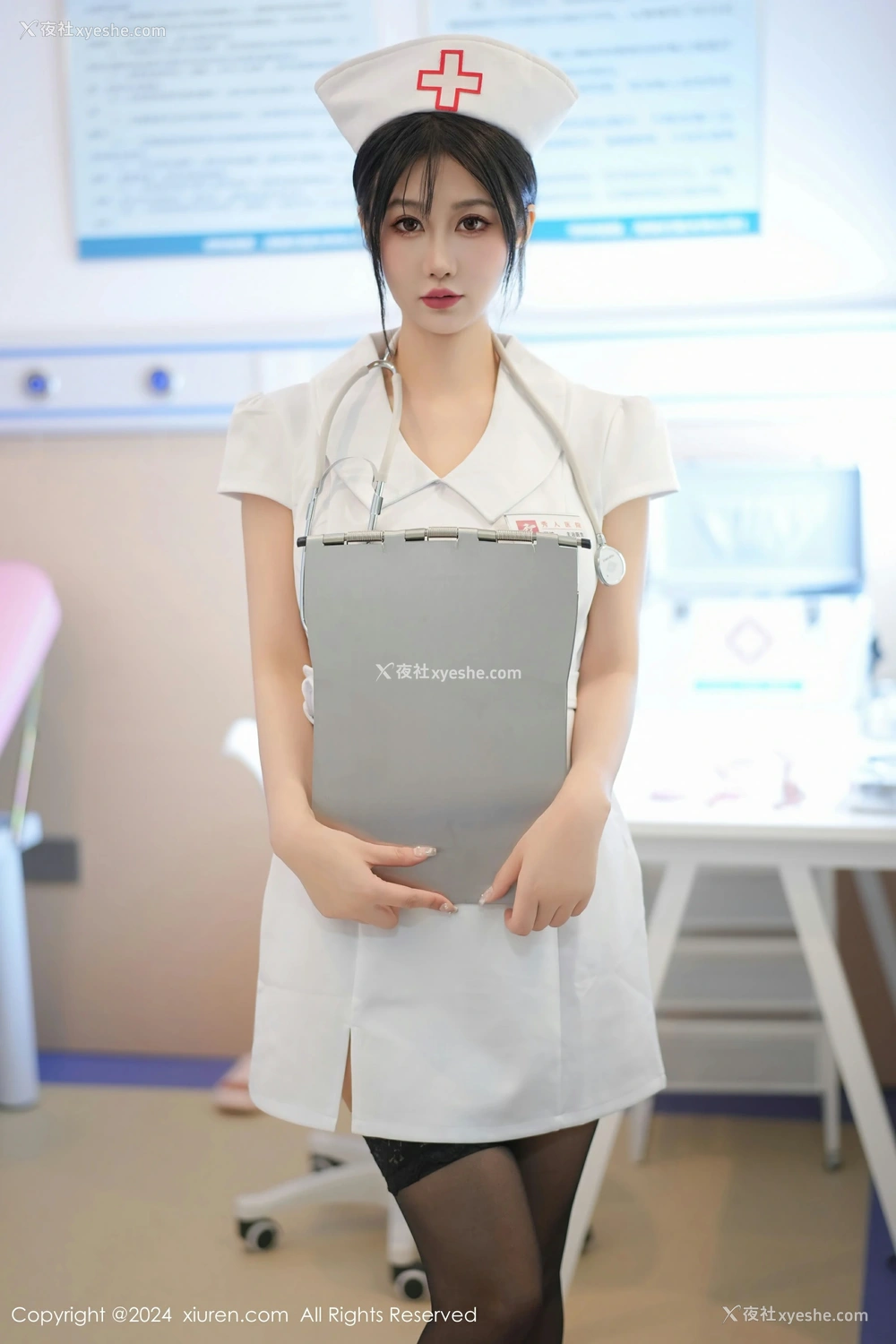 1P - [XiuRen秀人网] No.8512 laura阿姣