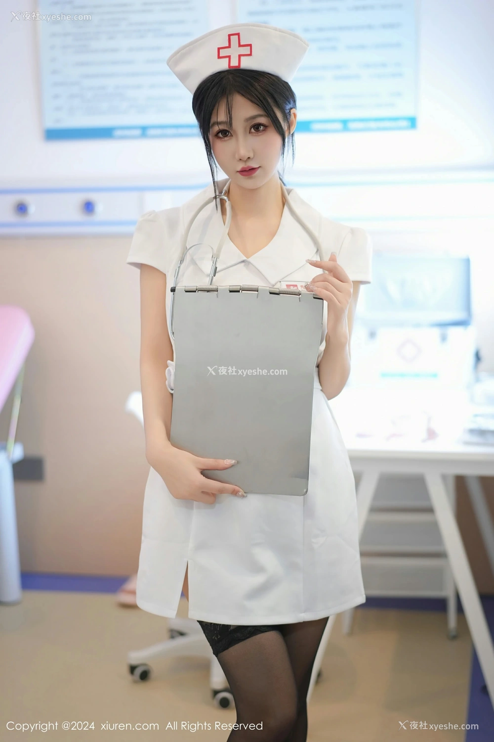 1P - [XiuRen秀人网] No.8512 laura阿姣