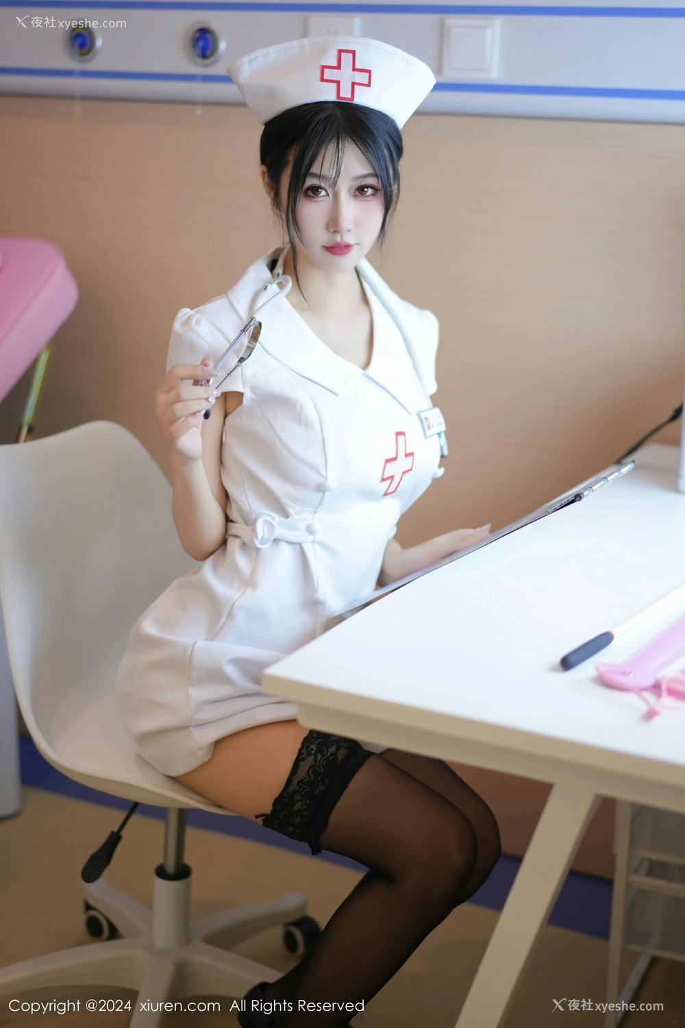 1P - [XiuRen秀人网] No.8512 laura阿姣