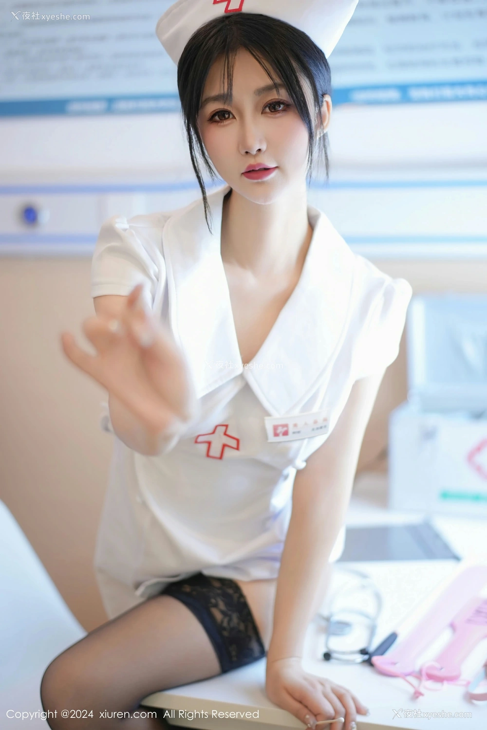 1P - [XiuRen秀人网] No.8512 laura阿姣