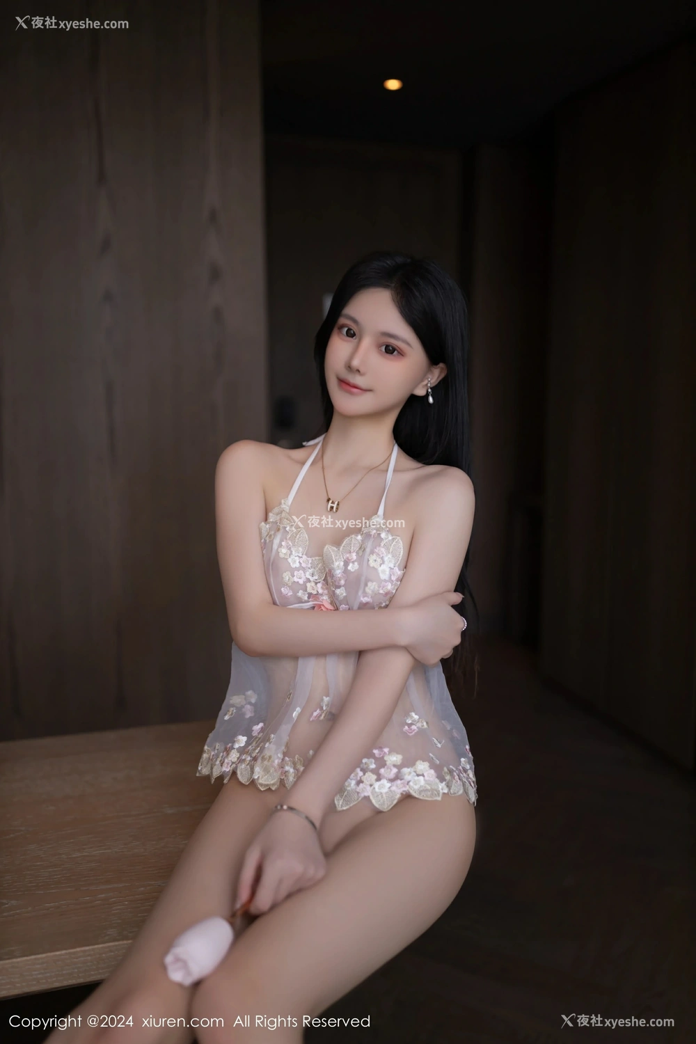 1P - [XiuRen秀人网] No.8925 幼幼
