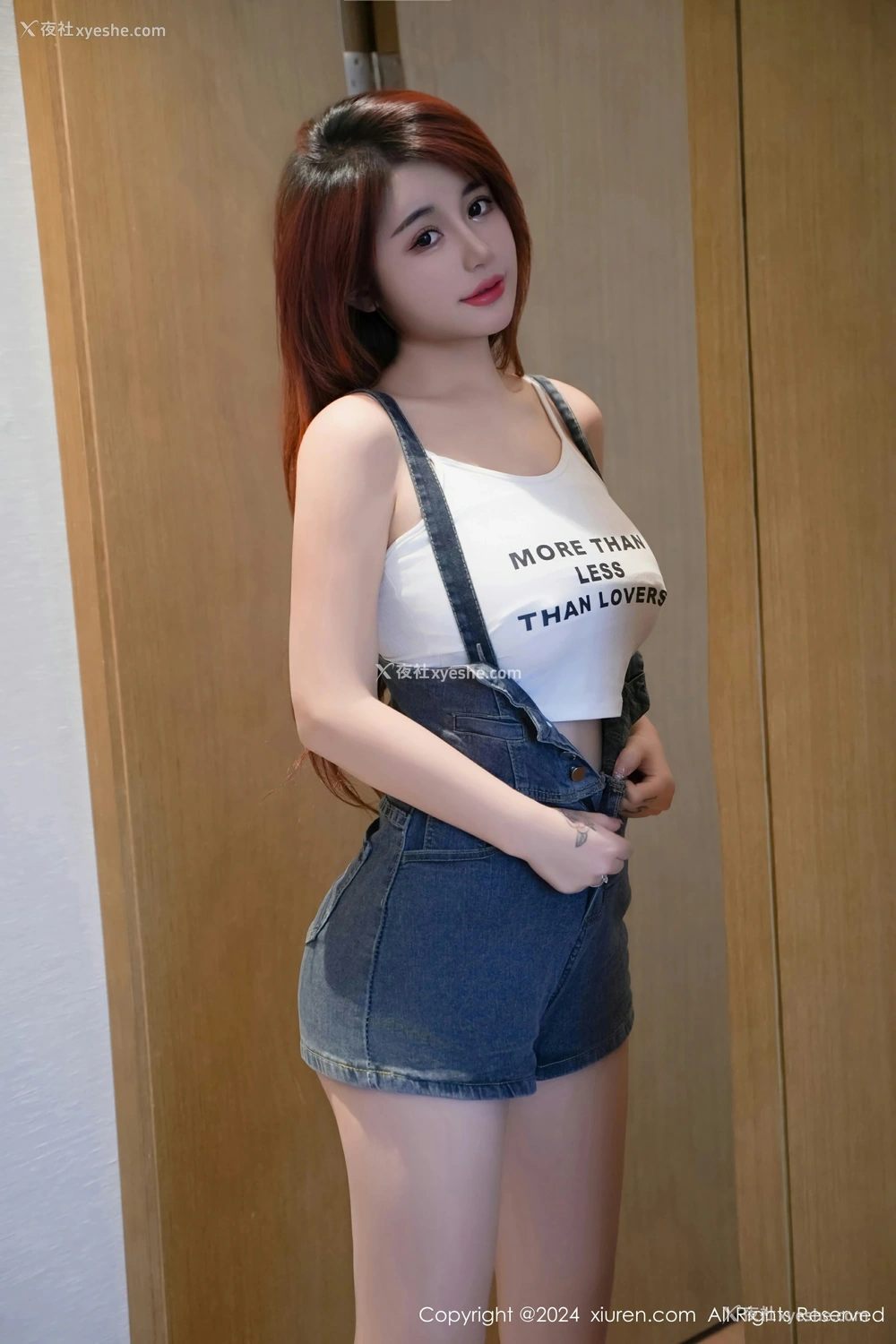 1P - [XiuRen秀人网] No.8506 美七 Mia