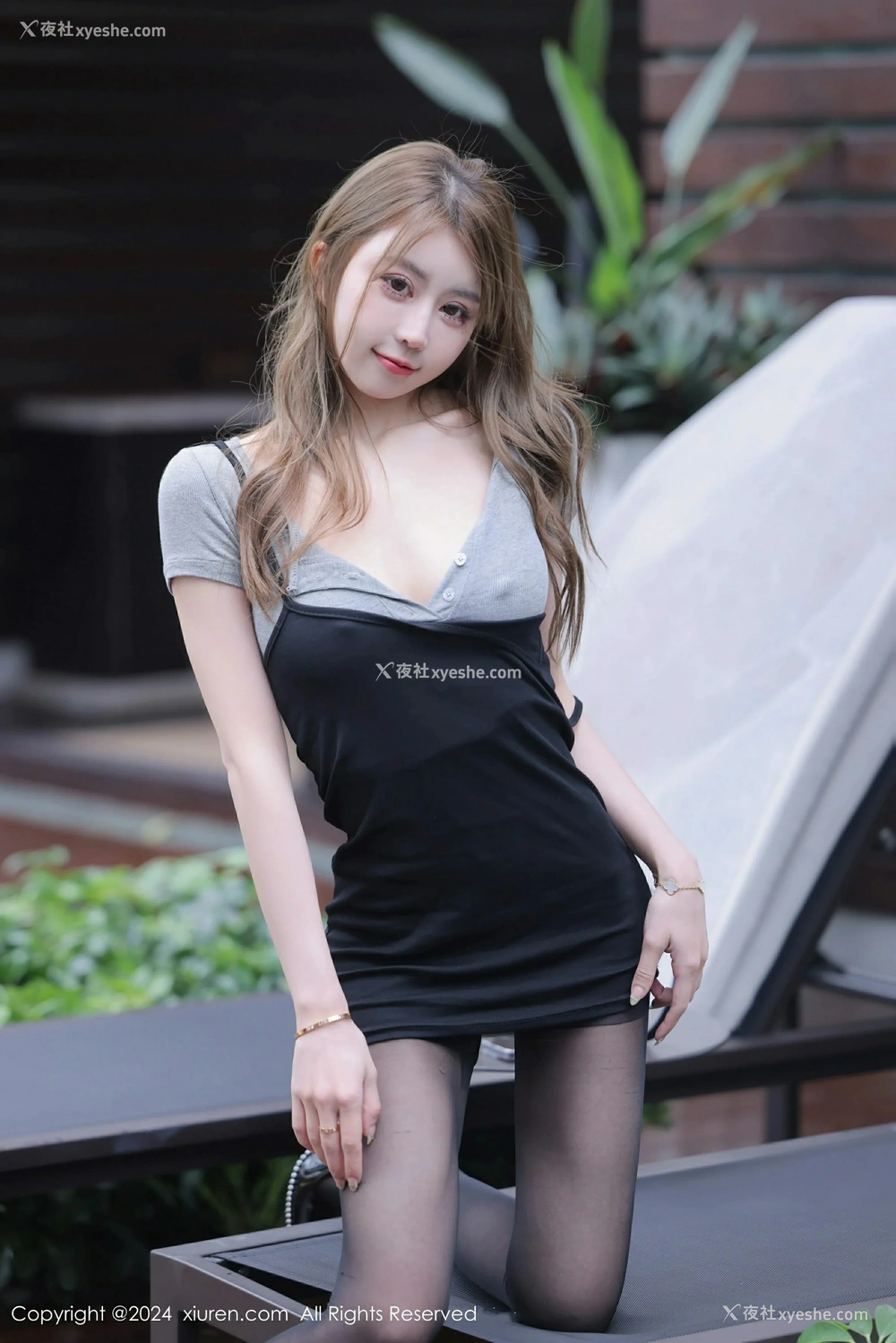 1P - [XiuRen秀人网] No.9213 Zoe柚柚