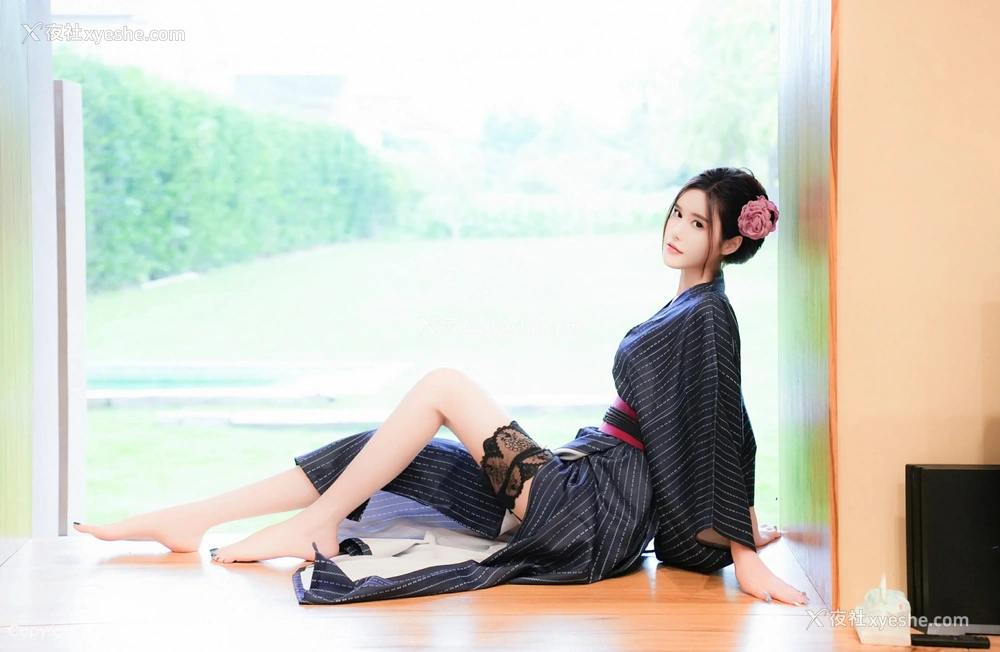 1P - [XiuRen秀人网] No.8928 Erikaki