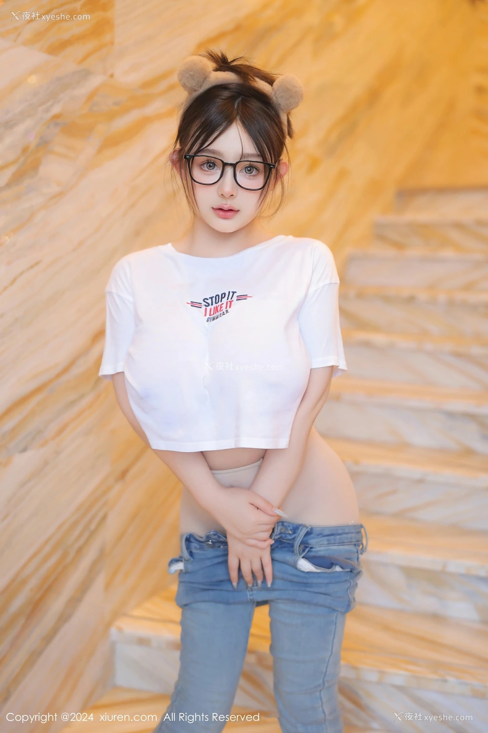 1P - [XiuRen秀人网] No.8809 娜娜子yy