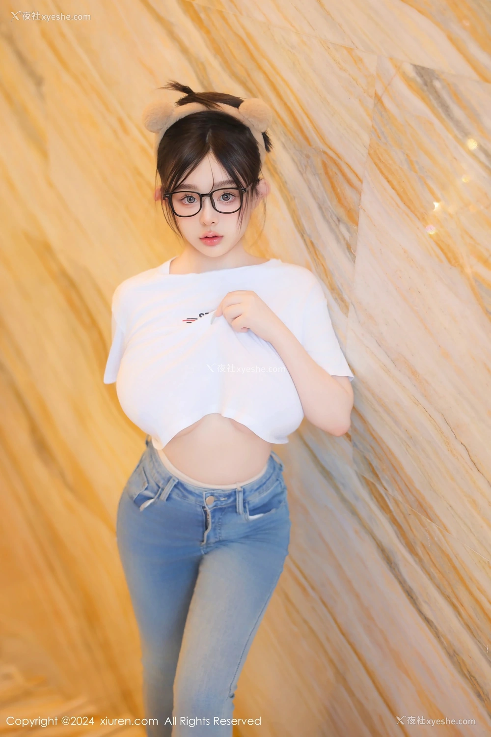 1P - [XiuRen秀人网] No.8809 娜娜子yy