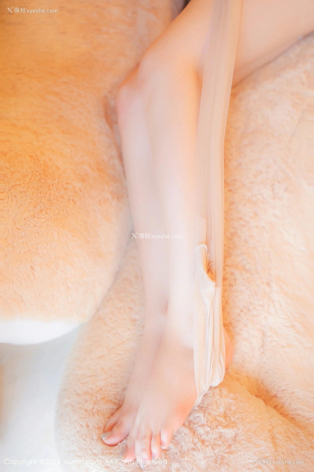 1P - [XiuRen秀人网] No.8809 娜娜子yy