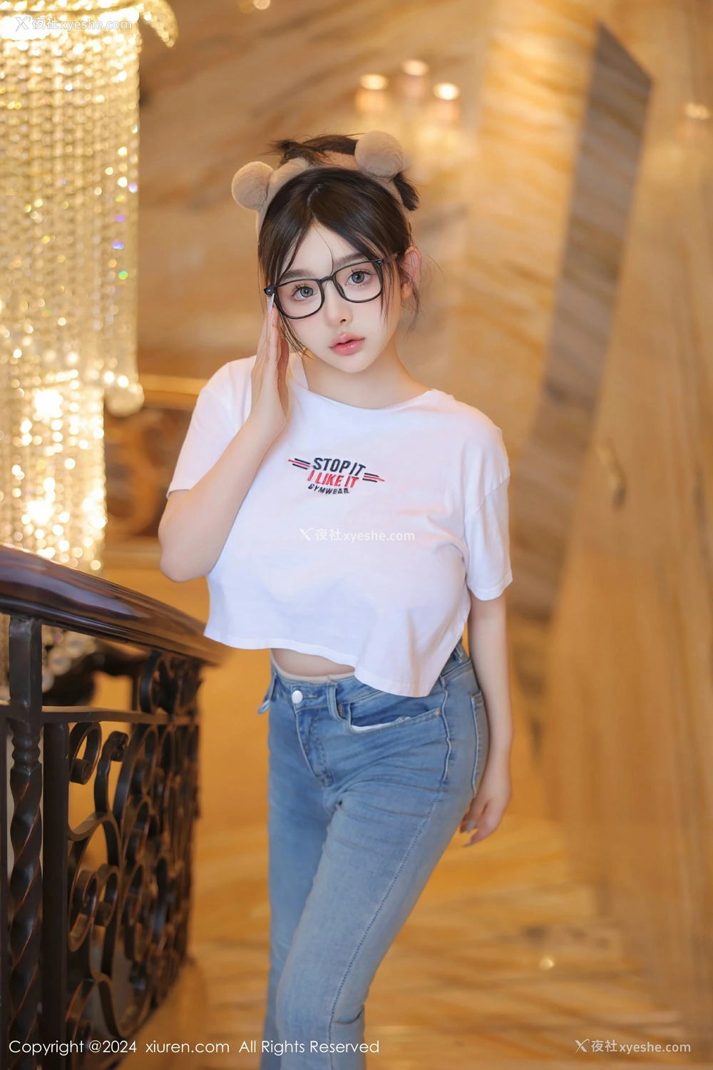 1P - [XiuRen秀人网] No.8809 娜娜子yy