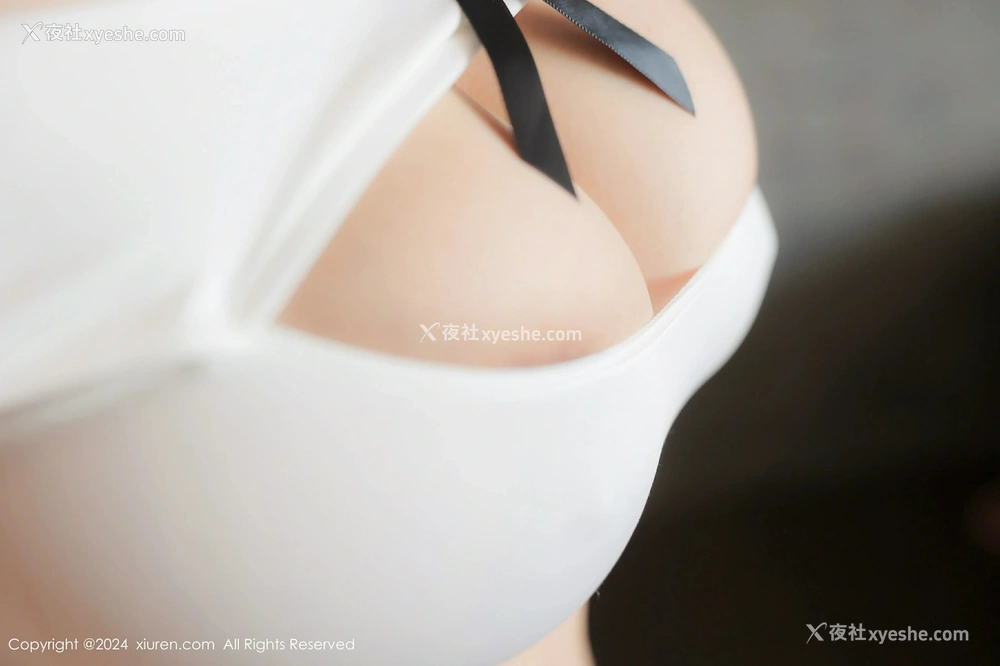 1P - [XiuRen秀人网] No.9209 小肉肉咪