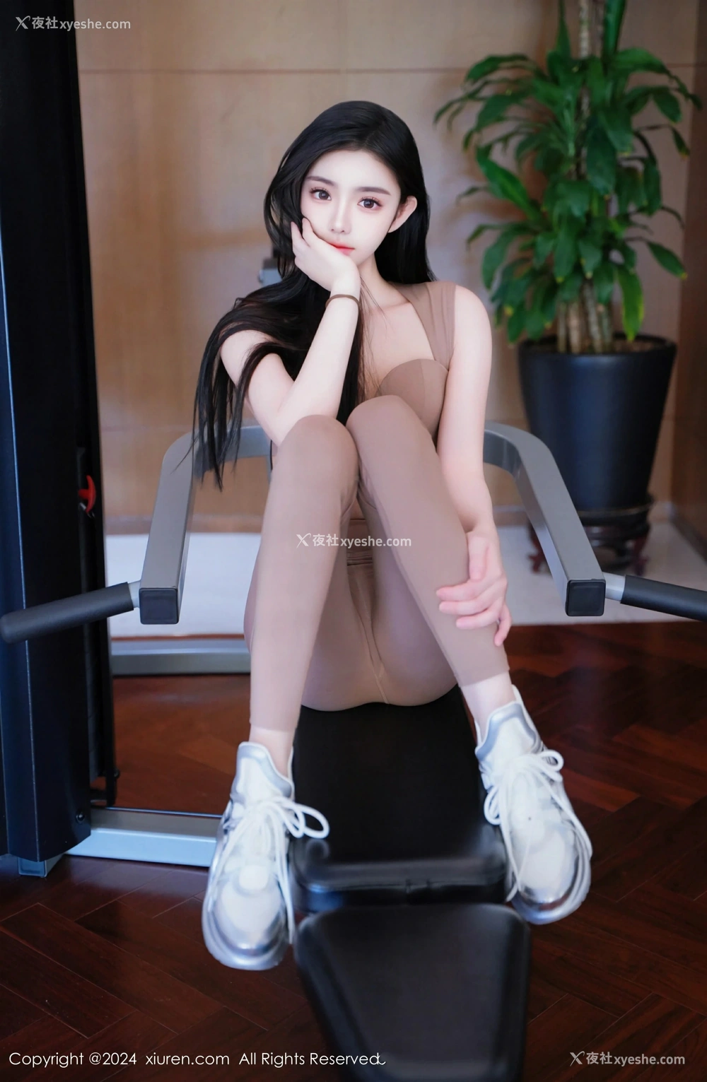 1P - [XiuRen秀人网] No.8382 龙雪儿