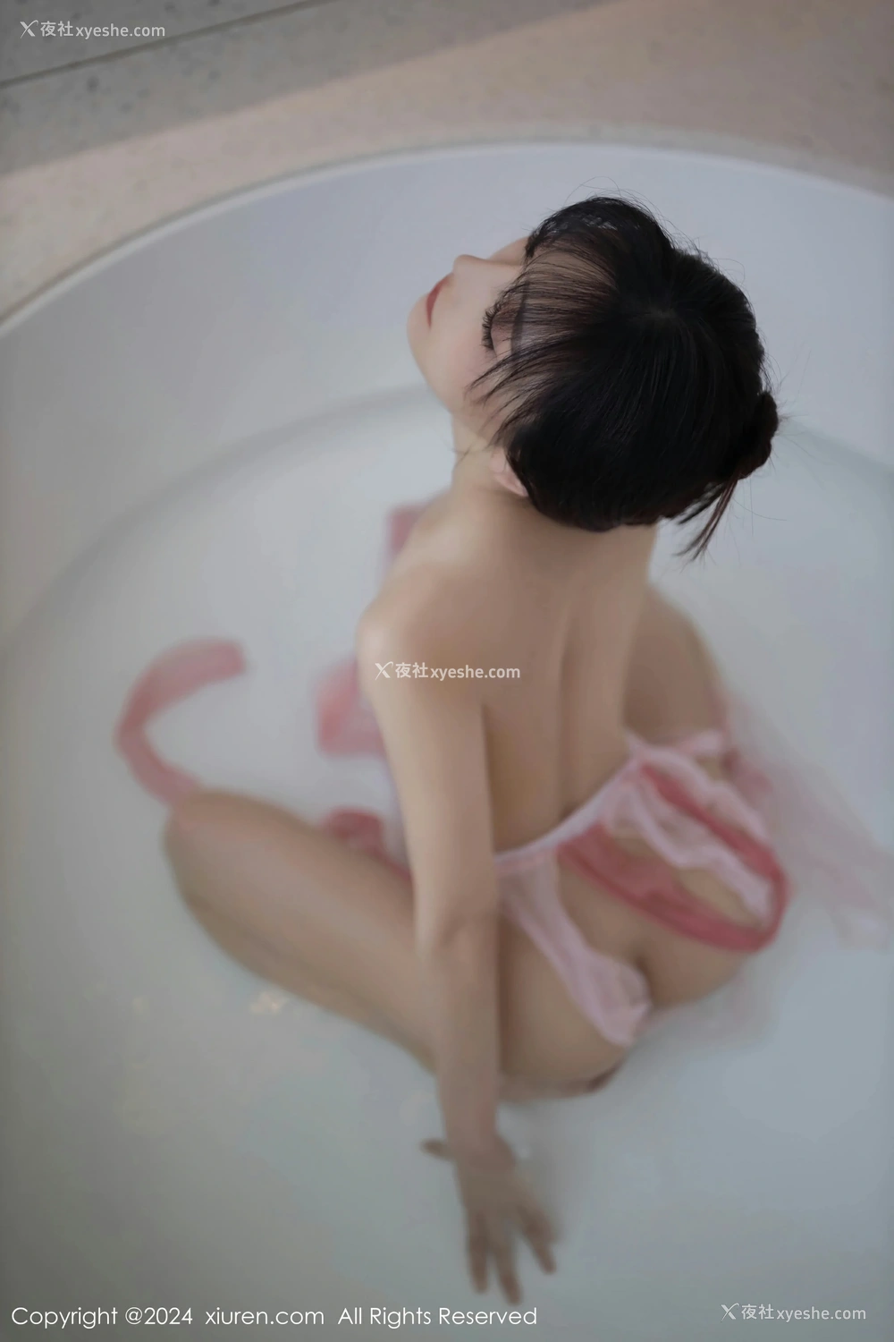 1P - [XiuRen秀人网] No.8954 陆萱萱