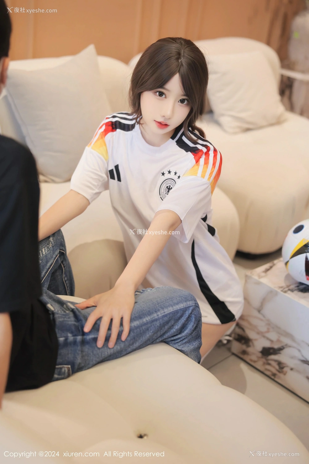 1P - [XiuRen秀人网] No.8812 桃妖夭