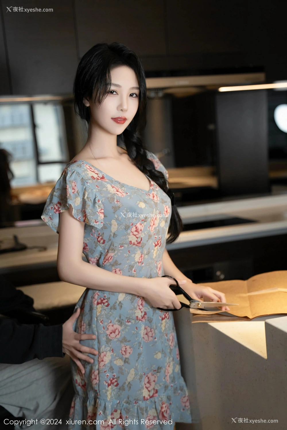 1P - [XiuRen秀人网] No.8704 利世