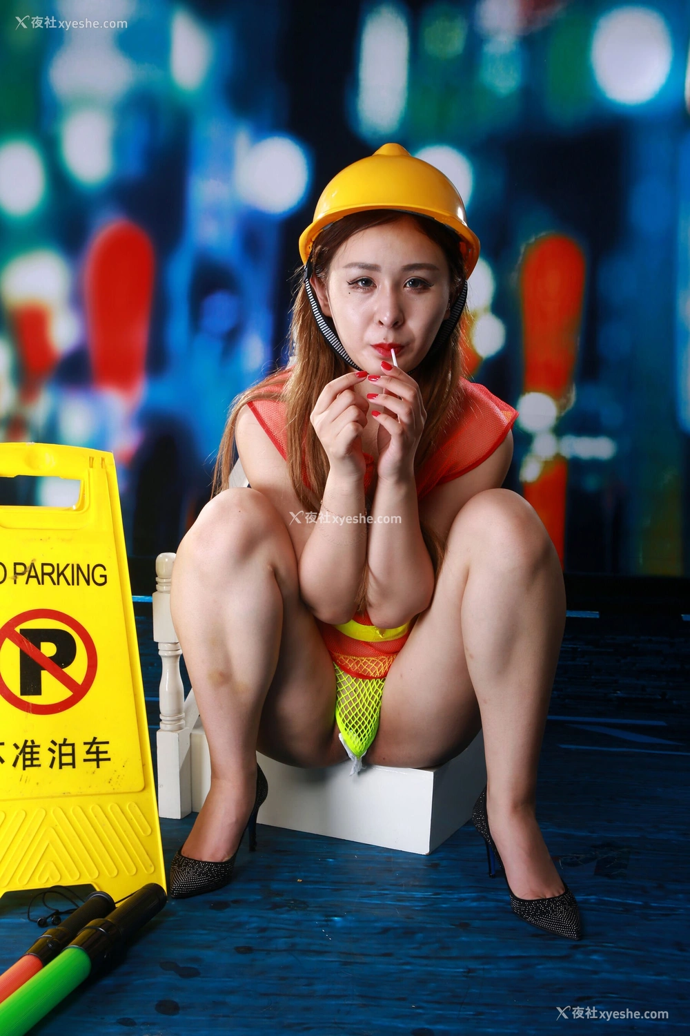 1P - 国模小悠人体私拍套图