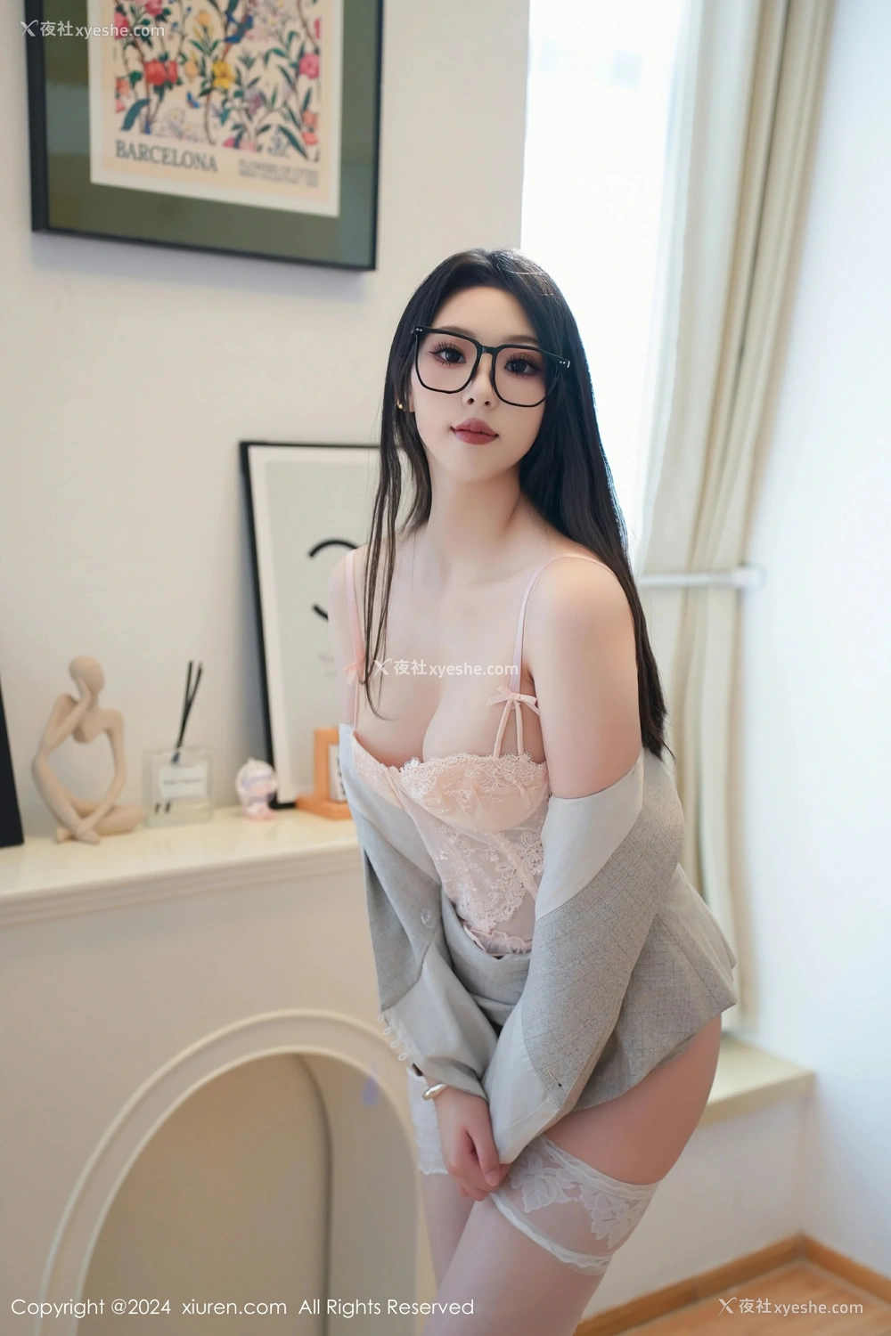 1P - [XiuRen秀人网] No.8820 小波多
